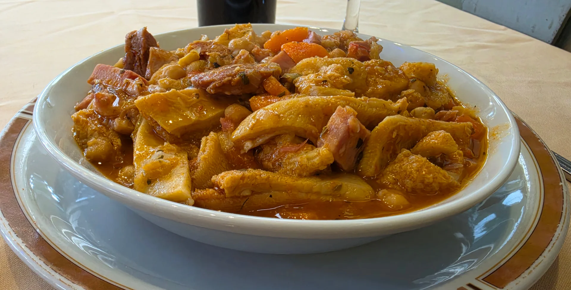 Jueves de Mondongo a la Española